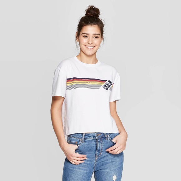 ⭐️ 3 for $25 Graphic Tee - Picture 2 of 8